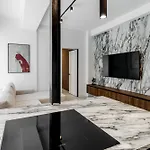 Imperial - Design In Center, Private Parking 3* Banská Bystrica