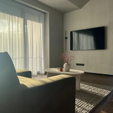 Imperial - Design In Center, Private Parking