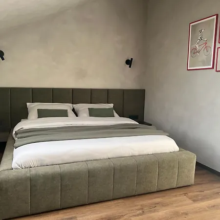 ゲストハウス Imperial - Design In Center, Private Parking バンスカー・ビストリツァ