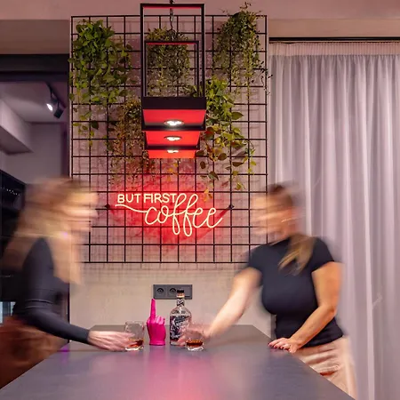 Imperial - Design In Center, Private Parking