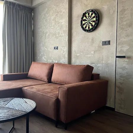 Imperial - Design In Center, Private Parking ゲストハウス