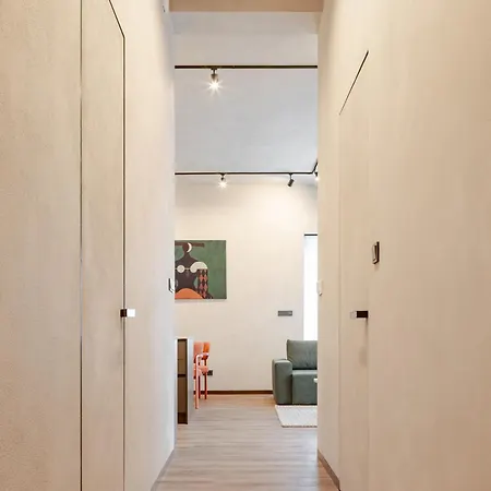 Imperial - Design In Center, Private Parking ゲストハウス