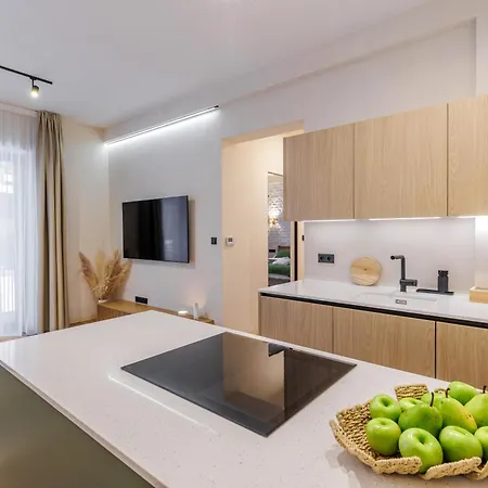 Imperial Residence, 6 Design 60m2, Center, Terraces, Ac, Parking 4*