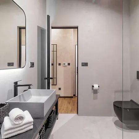 Affittacamere Imperial Residence, 6 Design 60m2, Center, Terraces, Ac, Parking