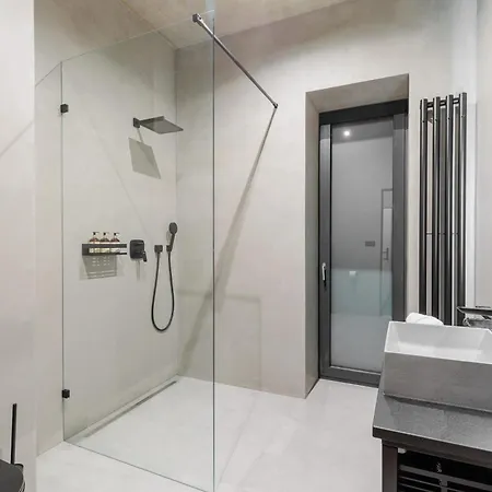 Imperial - Design In Center, Private Parking
